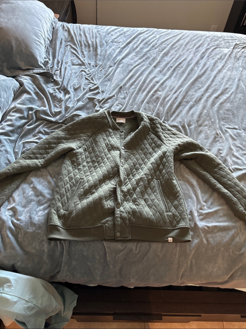 Sovereign Code Quilted Olive Green Button-Up Cardigan